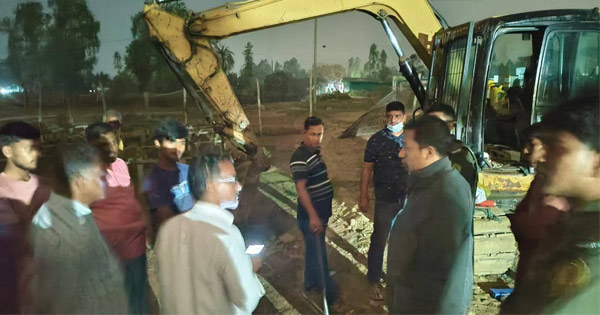 আনোয়ারায় মাটি কাটার স্কেভেটর জব্দ