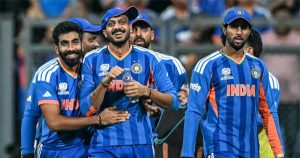 ইংল্যান্ডকে ৭ রানে হারিয়ে ফাইনালে ভারত