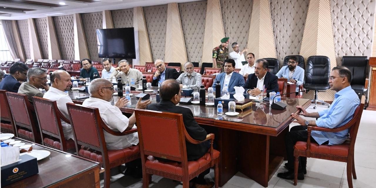 সংবাদপত্রের স্বাধীনতার প্রতি সরকারের দৃঢ় অবস্থান ব্যক্ত প্রধানমন্ত্রীর