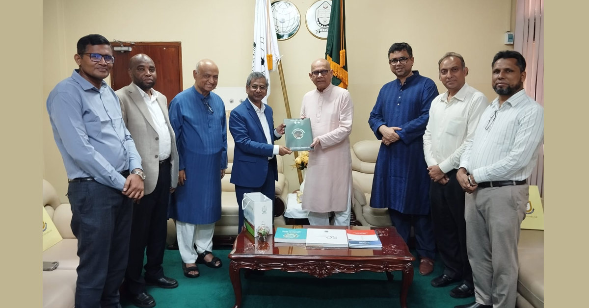 দৈনিক পূর্বকোণ - চট্টগ্রামের দৈনিক আইইউটি পরিদর্শন করলেন সিআইইউ’র ইঞ্জিনিয়ারিং অনুষদের শিক্ষকরা