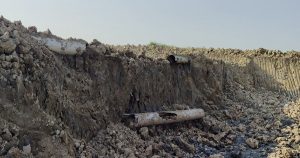 বিএডিসির পাইপ বিচ্ছিন্ন, হুমকির মুখে কৃষি ও পরিবেশ