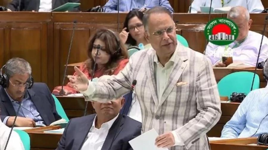 বর্তমানে দেশে বিদ্যুতের কোনো ঘাটতি নেই: বিদ্যুৎমন্ত্রী