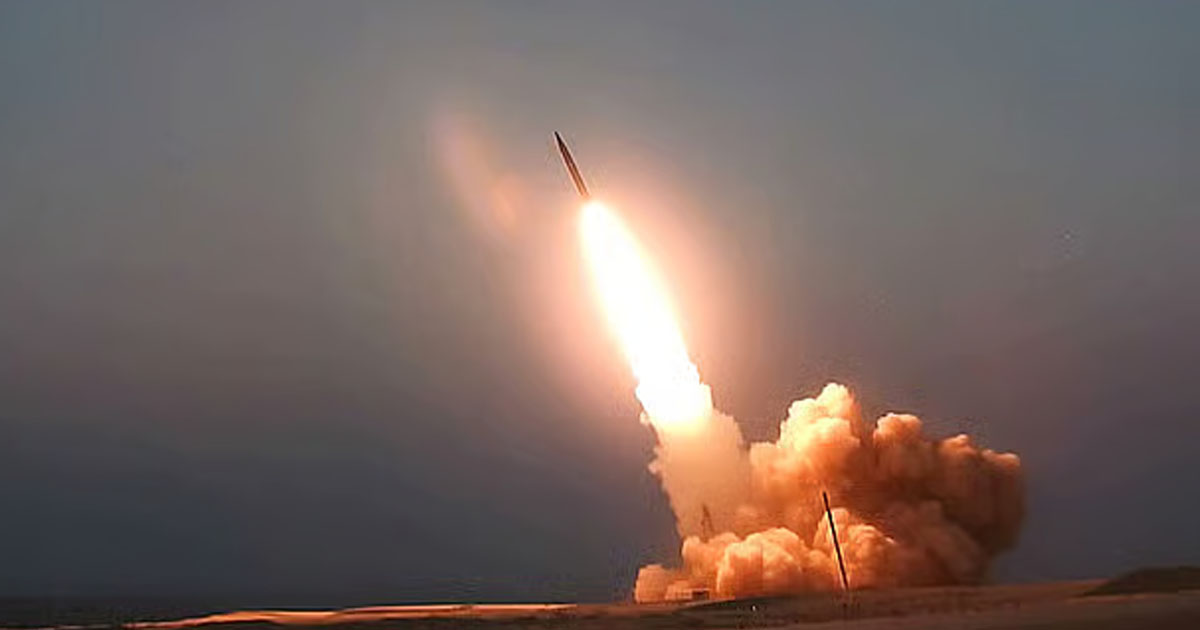 ট্রাম্পের ভাষণ শেষ হতেই ইসরায়েলে ক্ষেপণাস্ত্র ছুড়লো ইরান