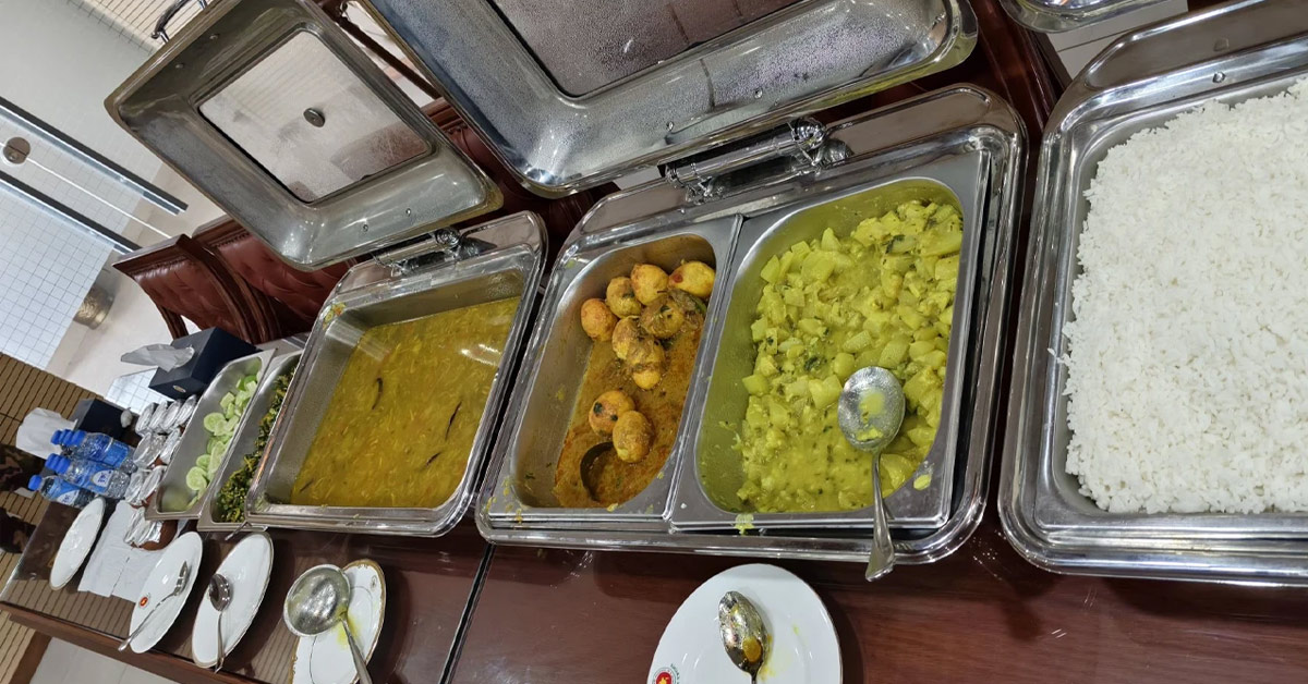 দৈনিক পূর্বকোণ - চট্টগ্রামের দৈনিক ‘প্রধানমন্ত্রীর অফিসে লাঞ্চের বাজেট ছিল ১৫০ টাকা, যা আগে ছিল ৫ গুণের বেশি’