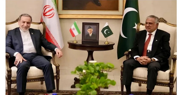 পাকিস্তানের পররাষ্ট্রমন্ত্রীর সঙ্গে আরাগচির বৈঠক