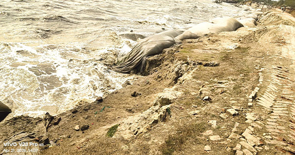 দৈনিক পূর্বকোণ - চট্টগ্রামের দৈনিক আজ ভয়াল ২৯ এপ্রিল : পানির টাকা জলে, অরক্ষিত উপকূল