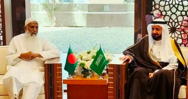 বাংলাদেশিদের জন্য হজ ও ওমরাহ সেবায় নতুন গতির আশা : ধর্মমন্ত্রী
