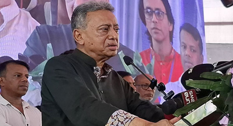 সংখ্যালঘু-সংখ্যাগরিষ্ঠ নয়, দেশের সবার অধিকার সমান: আমির খসরু