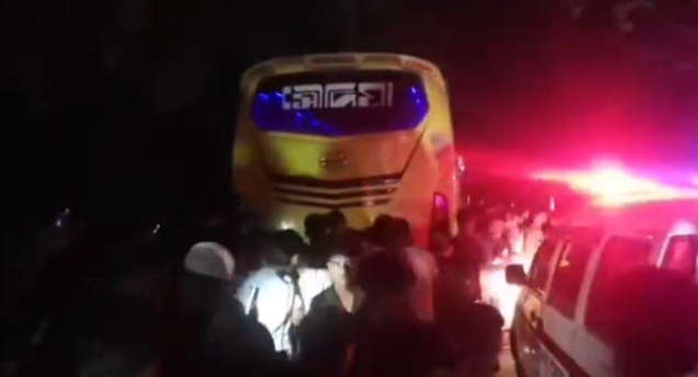 রাউজানে সৌদিয়া বাস ও সিএনজি ট্যাক্সির মুখোমুখি সংঘর্ষে চালক নিহত