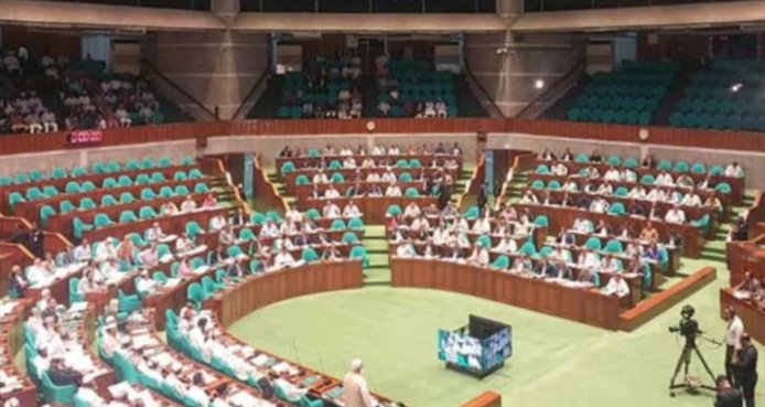 ‘কনটেন্ট ক্রিয়েটর’ পরিচয়ে অনুমতি ছাড়া ভিডিও প্রচার করলে দ্রুত বিচার