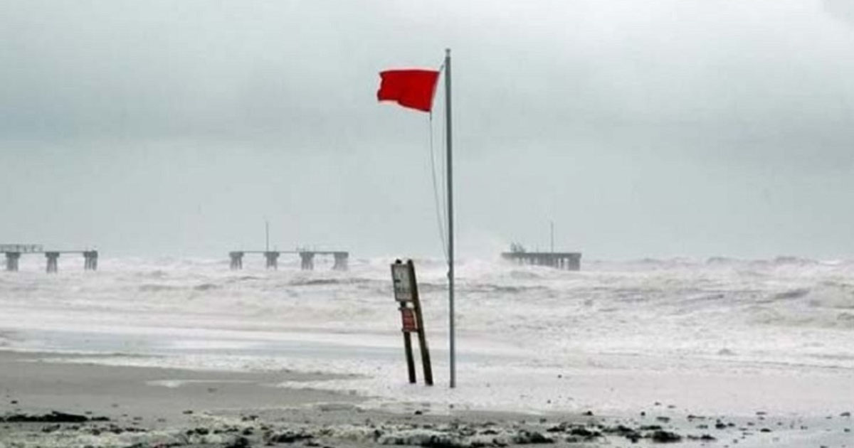 দৈনিক পূর্বকোণ - চট্টগ্রামের দৈনিক দেশের চার সমুদ্রবন্দরে ৩ নম্বর সতর্ক সংকেত