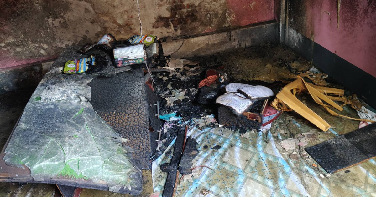 টেকনাফে বিএনপি অফিসে আগুন