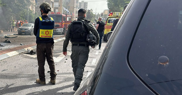 ভুল করে নিজ দেশেই বোমা ফেলল ইসরায়েলি হেলিকপ্টার