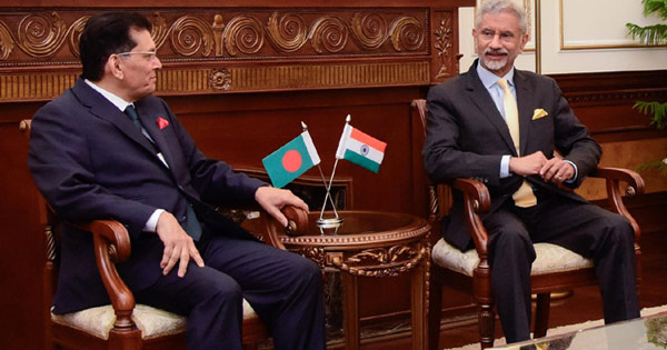 জয়শঙ্করের সঙ্গে বৈঠকে হাসিনাকে ফেরত চাইলেন পররাষ্ট্রমন্ত্রী