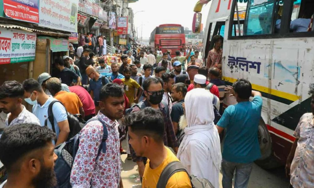 ‘ঈদযাত্রায় বাসের ২৬ রোডে ৫ কোটি ৬২ লাখ টাকা বাড়তি আদায়’