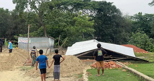 চট্টগ্রামে ফসলি জমিতে অবৈধ স্থাপনা উচ্ছেদ, জরিমানা