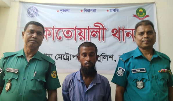 চট্টগ্রামের কোতোয়ালীতে পেশাদার চোর চক্রের সদস্য গ্রেপ্তার
