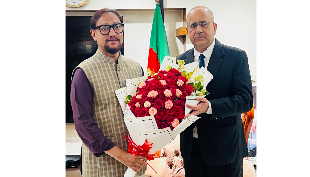 চসিক মেয়রের সাথে সাক্ষাৎ করলেন ভারতের নতুন সহকারী হাইকমিশনার হরিশ কুমার