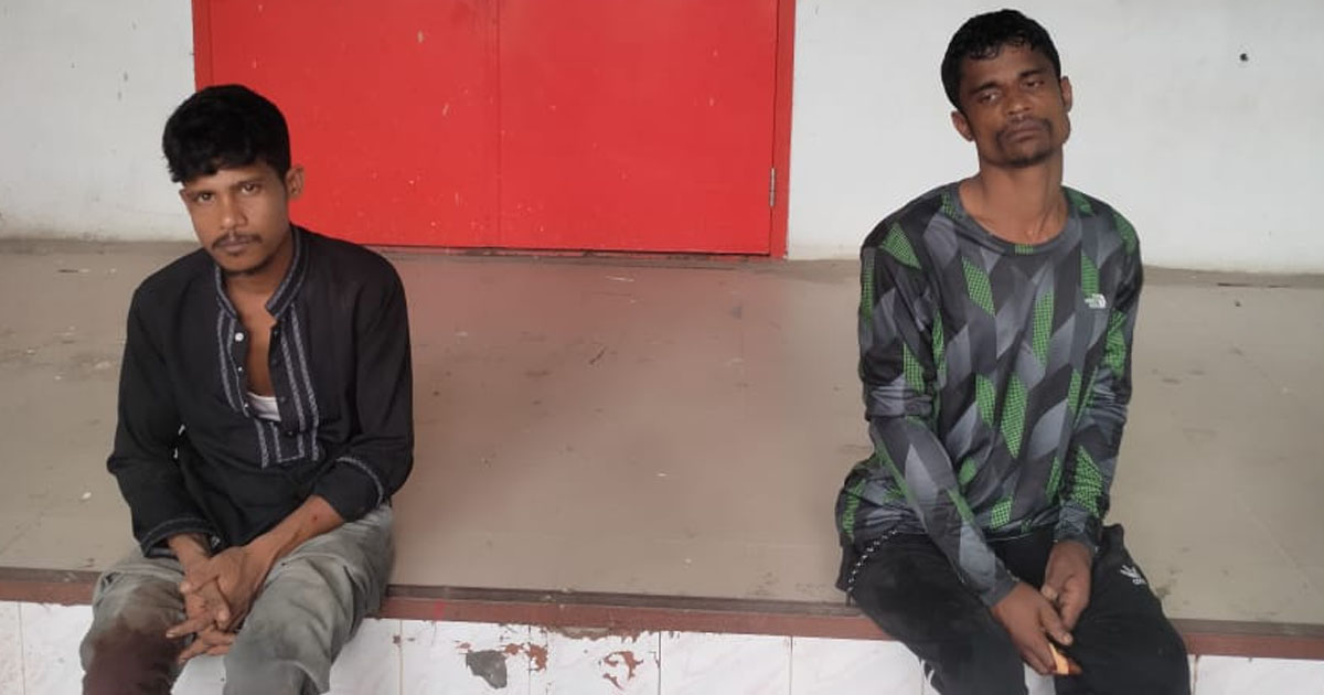 বোয়ালখালীতে স্বাস্থ্যকেন্দ্রে চুরি করে পালানোর সময় দুইজন ধরা