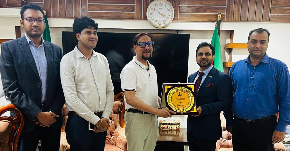 দৈনিক পূর্বকোণ - চট্টগ্রামের দৈনিক ভারতের বিদায়ী সহকারী হাইকমিশনারের সঙ্গে চসিক মেয়রের সৌজন্য সাক্ষাৎ