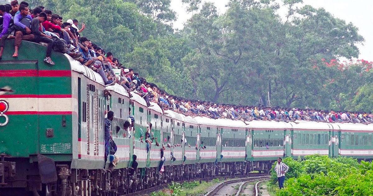 ঈদ যাত্রায় ট্রেনের ছাদে ভ্রমণ ঠেকাতে তিন স্তরের নিরাপত্তাব্যবস্থা