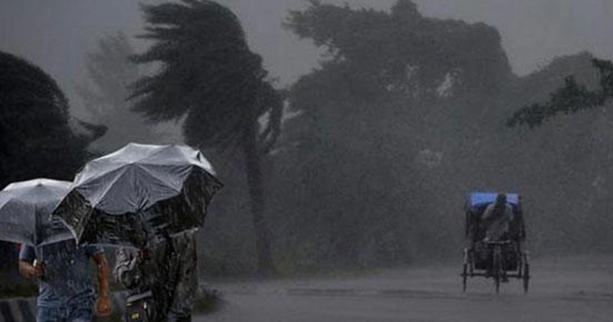 চট্টগ্রামসহ ১৩ জেলার ওপর ৬০ কিলোমিটার বেগে ঝড়ের আভাস