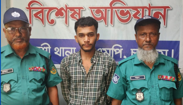 প্রেমের প্রস্তাবে ‘না’, তরুণীকে ভবন থেকে ফেলে হত্যার ঘটনায় যুবক আটক