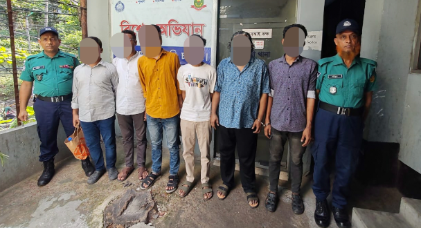 খুলশীতে ঝটিকা মিছিল থেকে গ্রেপ্তার ৬