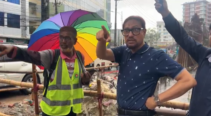 পানি জমে থাকা নিচু সড়ক গুলো উঁচু করার পরিকল্পনা রয়েছে: চসিক মেয়র