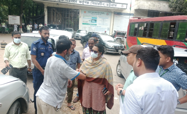 বিআরটিএ’তে দালাল বিরোধী অভিযান: দুই জনের কারাদণ্ড