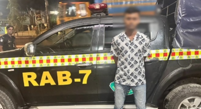 চট্টগ্রামে সীতাকুণ্ড থানার ধর্ষণ মামলার পলাতক আসামি গ্রেপ্তার