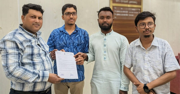 ঈদুল আযহা উপলক্ষ্যে বিভাগীয় শহরে চবি শিক্ষার্থীদের জন্য বাস চায় চাকসু