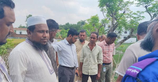 হাটহাজারীতে জলাবদ্ধতা নিরসনে ইউএনও'র তাৎক্ষণিক পদক্ষেপ