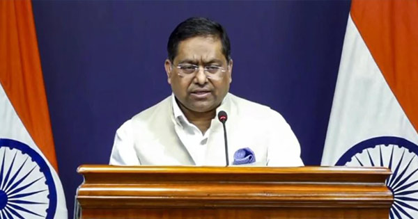 অবৈধ বাংলাদেশিদের ফেরাতে ঢাকার সহায়তা চায় দিল্লি