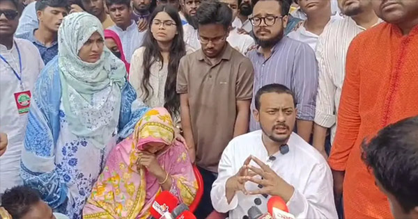 সীমান্ত হত্যা বন্ধে ব্যর্থ হলে স্বরাষ্ট্রমন্ত্রীর পদত্যাগ করা উচিত: নাসীরুদ্দীন পাটওয়ারী