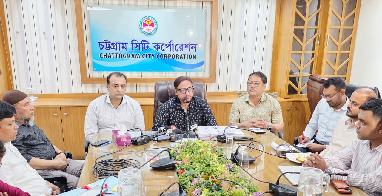 দৈনিক পূর্বকোণ - চট্টগ্রামের দৈনিক চট্টগ্রামের সড়কেও এআই ক্যামেরা বসানোর উদ্যোগ চসিকের