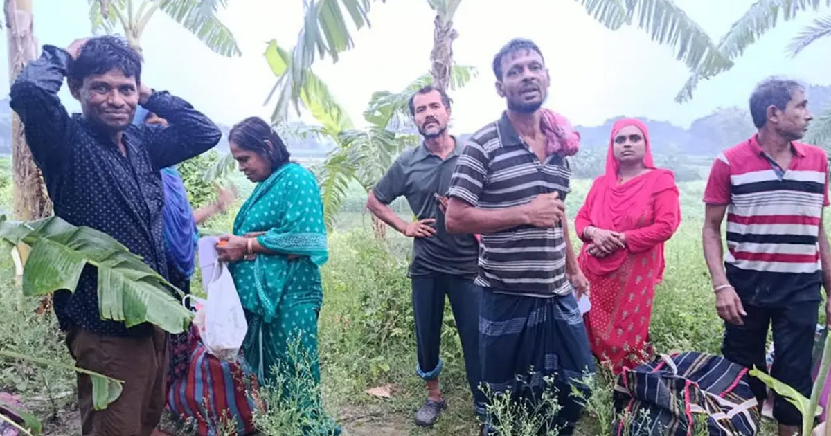 দৈনিক পূর্বকোণ - চট্টগ্রামের দৈনিক সীমান্তে ১১ জনকে পুশইনের চেষ্টা, বিজিবির বাধায় ব্যর্থ বিএসএফ