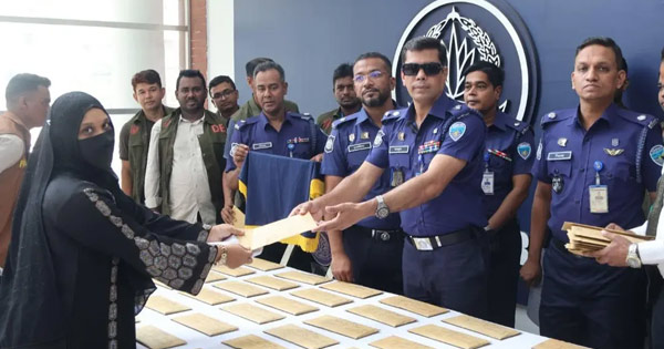 দৈনিক পূর্বকোণ - চট্টগ্রামের দৈনিক চট্টগ্রামে ১০১ মোবাইল উদ্ধার,মালিকদের ফেরত দিল পুলিশ