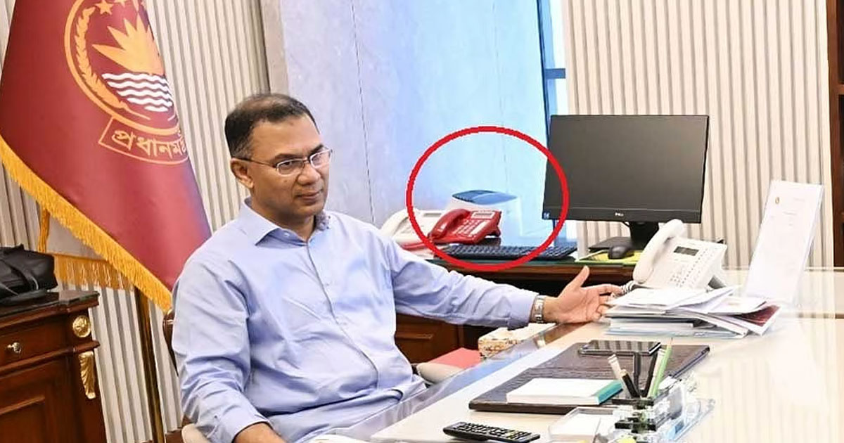 দৈনিক পূর্বকোণ - চট্টগ্রামের দৈনিক প্রধানমন্ত্রীর লাল টেলিফোনের সংযোগ বিচ্ছিন্ন: রহস্য উদঘাটিত হয়নি ৩ দিনেও