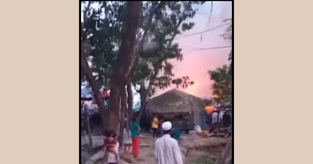 দৈনিক পূর্বকোণ - চট্টগ্রামের দৈনিক বাঁশখালীতে আগুনে পুড়ল ৫ বসতঘর, ১৫ লাখ টাকার ক্ষতি