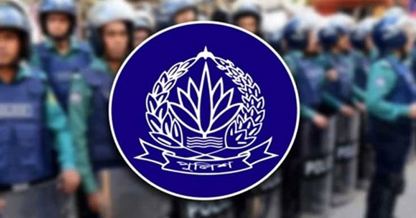দৈনিক পূর্বকোণ - চট্টগ্রামের দৈনিক ফের পুলিশের পোশাকে রং পরিবর্তন, প্রজ্ঞাপন জারি