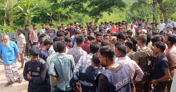 দৈনিক পূর্বকোণ - চট্টগ্রামের দৈনিক লামায় বৃদ্ধাশ্রমের জায়গা নিয়ে সংঘর্ষ, পরিস্থিতি নিয়ন্ত্রণে সেনা ও পুলিশ মোতায়েন