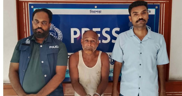 পুকুরে ঝাঁপ দিয়েও রক্ষা পেলেন না সাতকানিয়ার ‘মাস্টার’