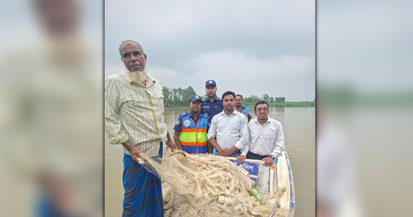 দৈনিক পূর্বকোণ - চট্টগ্রামের দৈনিক হালদা নদী থেকে ৬ হাজার মিটার অবৈধ জাল জব্দ