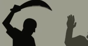 সালিশি বৈঠকে ছোট ভাইকে কুপিয়ে জখম, বড় ভাইয়ের বিরুদ্ধে মামলা