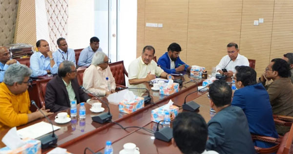 দৈনিক পূর্বকোণ - চট্টগ্রামের দৈনিক তোষামোদ নয়, গণমাধ্যমকে সত্য তুলে ধরার আহ্বান প্রধানমন্ত্রীর