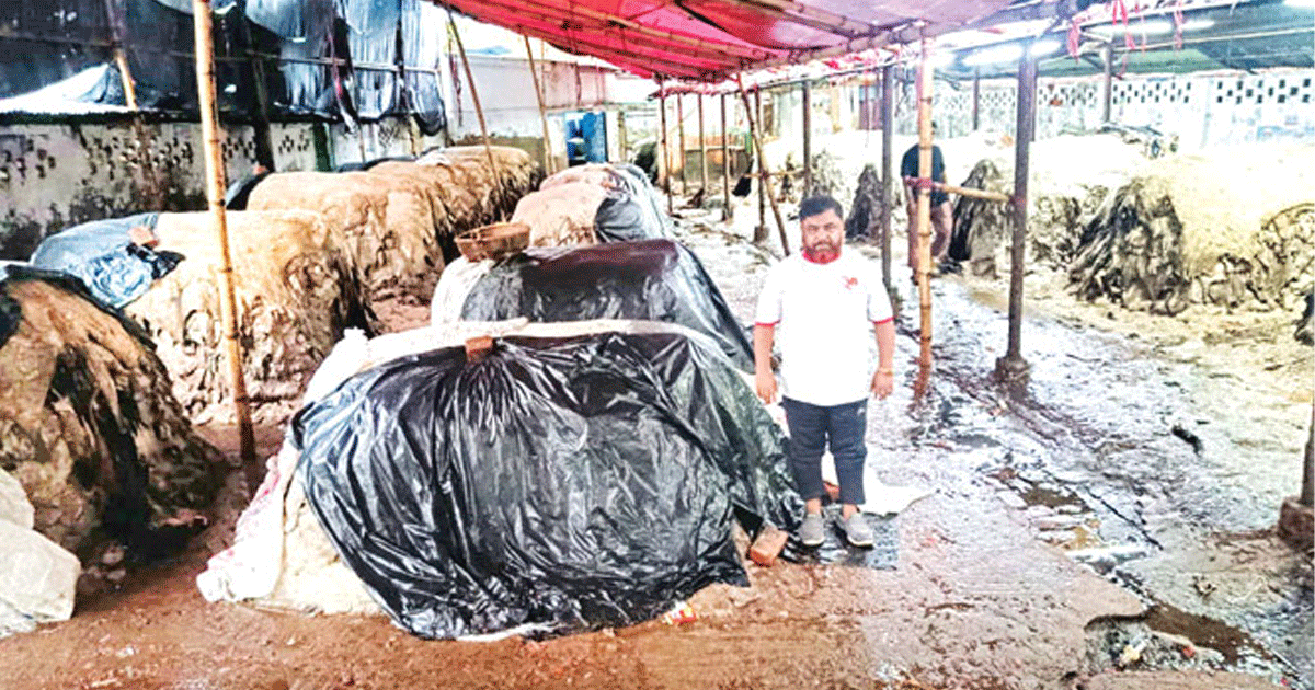 দৈনিক পূর্বকোণ - চট্টগ্রামের দৈনিক চামড়া নিয়ে দুশ্চিন্তায় আড়তদাররা