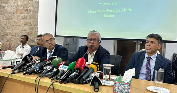 দৈনিক পূর্বকোণ - চট্টগ্রামের দৈনিক প্রধানমন্ত্রীর সফরে খুলতে পারে মালয়েশিয়ার শ্রমবাজার