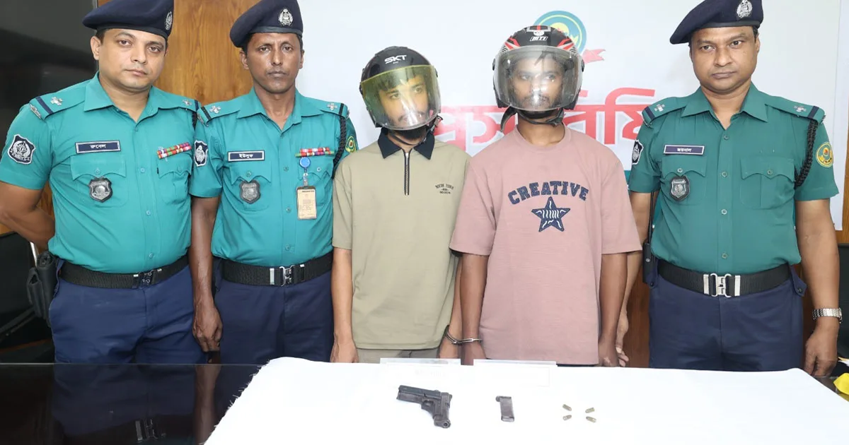 দৈনিক পূর্বকোণ - চট্টগ্রামের দৈনিক চট্টগ্রামে ডেভিড ইমনের দুই সহযোগী গ্রেপ্তার, বিদেশি পিস্তল-গুলি উদ্ধার