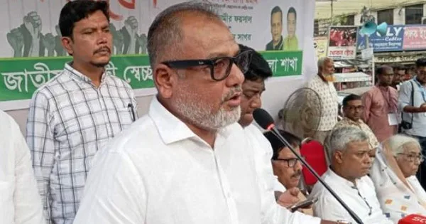 দৈনিক পূর্বকোণ - চট্টগ্রামের দৈনিক শেখ হাসিনা যে দিক দিয়েই আসবে সেই দিক দিয়েই বরণ করবো: স্বেচ্ছাসেবক দল সভাপতি